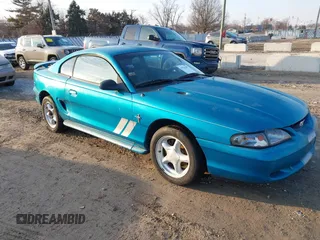 1994 Ford Mustang GT z VIN 1FALP42T3RF170067, wystawiony jako IAAI lot #41701495 z przebiegiem 125 164 mil mil oraz . Historia ofert i sprzedaży dostępna na DreamBid. Obrazek 1.