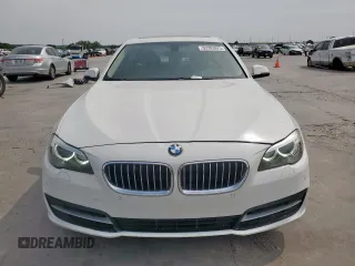 2014 BMW 5 Series 535i z VIN WBA5B1C59ED482543, wystawiony jako Copart lot #53393975 z przebiegiem 123 837 mil mil oraz Czysty tytuł • Clean title. Historia ofert i sprzedaży dostępna na DreamBid. Obrazek 5.