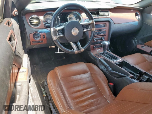 2012 Ford Mustang Premium z VIN 1ZVBP8AM6C5246219, wystawiony jako Copart lot #61443795 z przebiegiem 98 794 mil mil oraz Szkoda całkowita • Salvage title. Historia ofert i sprzedaży dostępna na DreamBid. Obrazek 8.