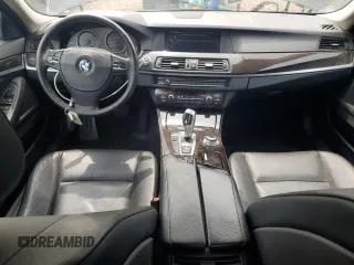 2013 BMW 5 Series 528i xDrive with VIN WBAXH5C59DDW15444, listed as a Copart auction lot 61769475 with 114,901 mi miles and Clean title. Bid and sale history available at DreamBid. Image 8.