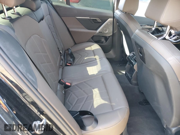 2024 BMW i5 eDrive40 with VIN WBY33FK03RCS14771, listed as a Copart auction lot 62393255 with 25,192 mi miles and Salvage title. Bid and sale history available at DreamBid. Image 10.