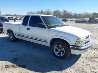 2003 Chevrolet S-10 LS with VIN 1GCCS19X738256607, listed as a IAAI auction lot 41833706 with 98,740 mi miles and . Bid and sale history available at DreamBid. Image 1.