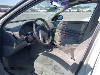 2000 Nissan Maxima GXE z VIN JN1CA31D3YT535608, wystawiony jako IAAI lot #40024772 z przebiegiem 282 778 mil mil oraz . Historia ofert i sprzedaży dostępna na DreamBid. Obrazek 5.