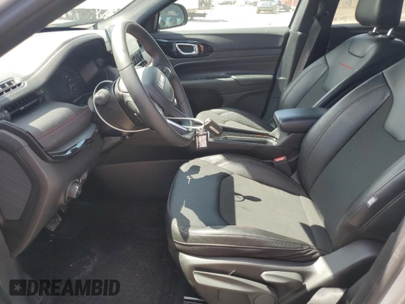 2024 Jeep Compass Trailhawk with VIN 3C4NJDDN4RT149558, listed as a Copart auction lot 58942365 with 31,644 mi miles and Clean title. Bid and sale history available at DreamBid. Image 7.