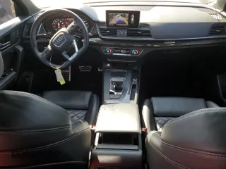 2020 Audi SQ5 Premium Plus with VIN WA1B4AFY5L2119830, listed as a Copart auction lot 44950124 with 25,527 mi miles and . Bid and sale history available at DreamBid. Image 8.