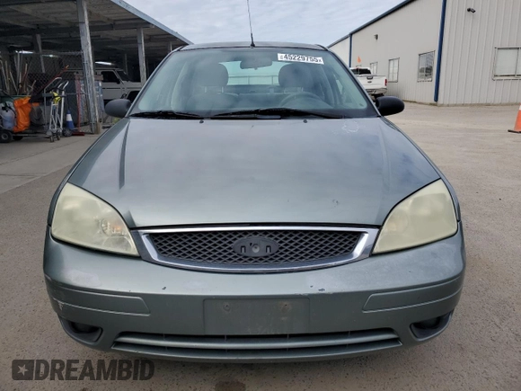 2006 Ford Focus S z VIN 1FAFP34N46W158513, wystawiony jako Copart lot #45229755 z przebiegiem 149 811 mil mil oraz Szkoda całkowita • Salvage title. Historia ofert i sprzedaży dostępna na DreamBid. Obrazek 5.