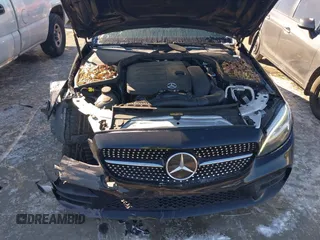 2019 Mercedes-Benz C 300 z VIN 55SWF8DB9KU322058, wystawiony jako IAAI lot #41387405 z przebiegiem 73 483 mil mil oraz . Historia ofert i sprzedaży dostępna na DreamBid. Obrazek 10.