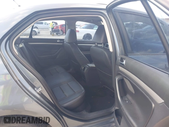 2010 Volkswagen Jetta SEL with VIN 3VWRX7AJ8AM158567, listed as a IAAI auction lot 42344380 with 151,481 mi miles and . Bid and sale history available at DreamBid. Image 8.