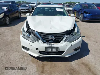 2016 Nissan Altima SR with VIN 1N4AL3AP1GC218973, listed as a IAAI auction lot 42080482 with 169,869 mi miles and . Bid and sale history available at carsss.com. Image 6.