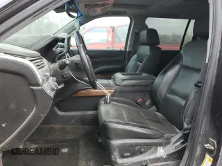 2017 Chevrolet Suburban Premier z VIN 1GNSKJKCXHR403076, wystawiony jako Copart lot #46606025 z przebiegiem 99 481 mil mil oraz Szkoda całkowita • Salvage title. Historia ofert i sprzedaży dostępna na DreamBid. Obrazek 7.