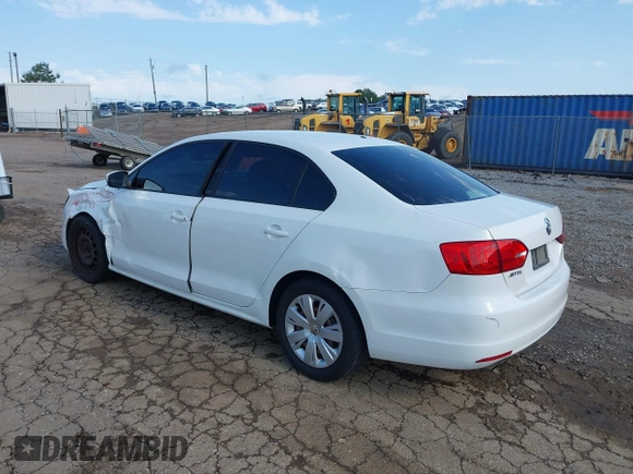 2011 Volkswagen Jetta SE with VIN 3VWDX7AJ5BM321946, listed as a IAAI auction lot 42178181 with 149,945 mi miles and . Bid and sale history available at DreamBid. Image 3.