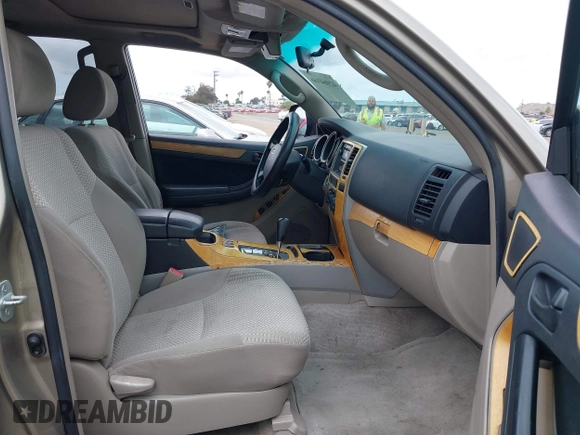 2006 Toyota 4Runner SR5 with VIN JTEZU14R268053525, listed as a IAAI auction lot 42064166 with 268,437 mi miles and . Bid and sale history available at DreamBid. Image 5.