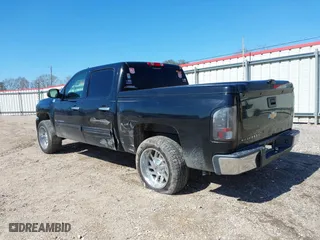 2009 Chevrolet Silverado 1500 LS with VIN 3GCEC13C69G222754, listed as a IAAI auction lot 41629544 with 195,186 mi miles. Bid and sale history available at carsss.com. Image 3.