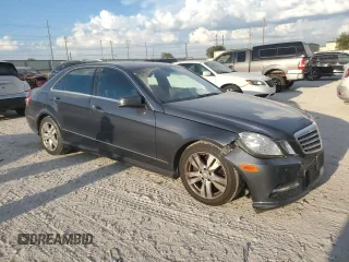 2013 Mercedes-Benz E-Class E 350 Luxury BlueTEC with VIN WDDHF2EBXDA728289, listed as a Copart auction lot 69071724 with 157,391 mi miles and Salvage Title. Bid and sale history available at carsss.com. Image 4.