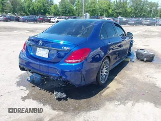 2017 Mercedes-Benz C 63 S AMG с VIN 55SWF8HB4HU192807, выставлен на аукционе IAAI как лот 42311350 с пробегом Не указан миль и . История ставок и продаж доступна на DreamBid. Изображение 4.