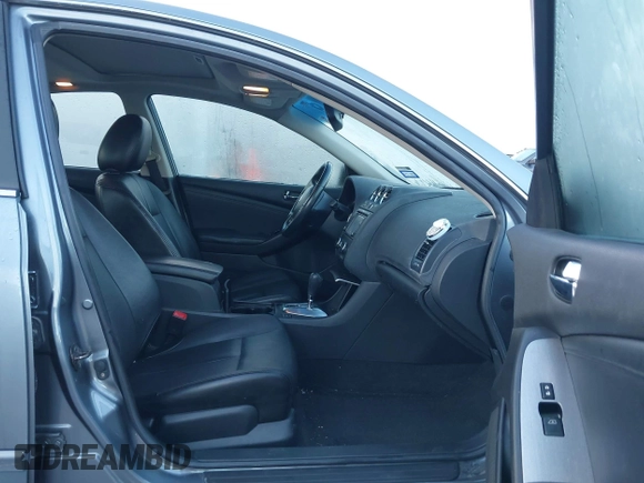 2010 Nissan Altima S with VIN 1N4AL2AP0AN512628, listed as a IAAI auction lot 42102865 with 184,235 mi miles and . Bid and sale history available at DreamBid. Image 5.