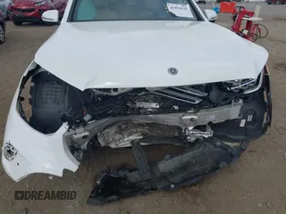 2021 Mercedes-Benz GLC 300 z VIN W1N0G8EBXMF995726, wystawiony jako IAAI lot #41954125 z przebiegiem 90 981 mil mil oraz . Historia ofert i sprzedaży dostępna na DreamBid. Obrazek 6.