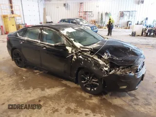 2019 Ford Fusion SE with VIN 3FA6P0HD3KR229021, listed as a IAAI auction lot 41576389 with 123,286 mi miles. Bid and sale history available at carsss.com. Image 1.