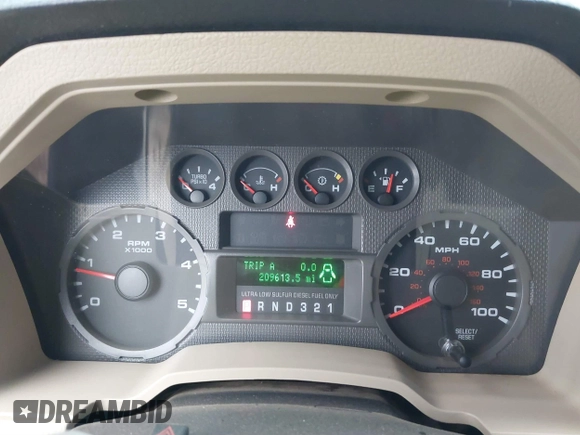 2008 Ford Super Duty F-250 SRW XL with VIN 1FTSX21R28EB92694, listed as a IAAI auction lot 41433945 with 209,613 mi miles. Bid and sale history available at carsss.com. Image 7.