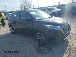 2021 Nissan Kicks SV with VIN 3N1CP5CV6ML523452, listed as a IAAI auction lot 41910818 with 73,242 mi miles. Bid and sale history available at carsss.com. Image 1.