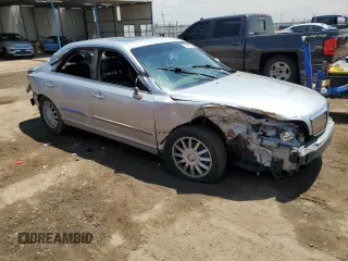 2004 Hyundai XG z VIN KMHFU45E64A320817, wystawiony jako Copart lot #58951955 z przebiegiem 179 978 mil mil oraz Nie do naprawy • Non repairable. Historia ofert i sprzedaży dostępna na DreamBid. Obrazek 4.