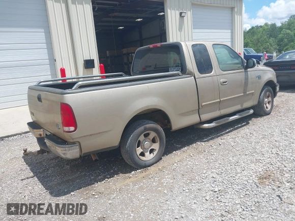 1999 Ford F-150 XL z VIN 1FTRX17LXXNB88516, wystawiony jako IAAI lot #42400493 z przebiegiem 254 085 mil mil oraz . Historia ofert i sprzedaży dostępna na DreamBid. Obrazek 4.