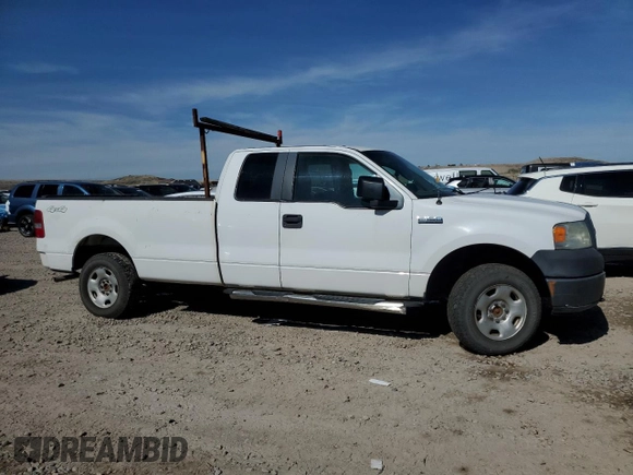 2007 Ford F-150 XL with VIN 1FTVX14567NA32686, listed as a Copart auction lot 47686085 with 205,595 mi miles and Clean Title. Bid and sale history available at carsss.com. Image 4.