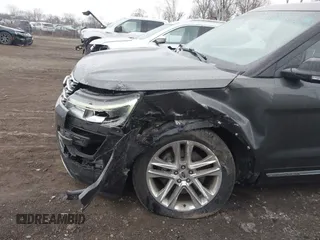 2016 Ford Explorer XLT with VIN 1FM5K8D89GGC03268, listed as a IAAI auction lot 41837937 with 175,463 mi miles and . Bid and sale history available at carsss.com. Image 6.