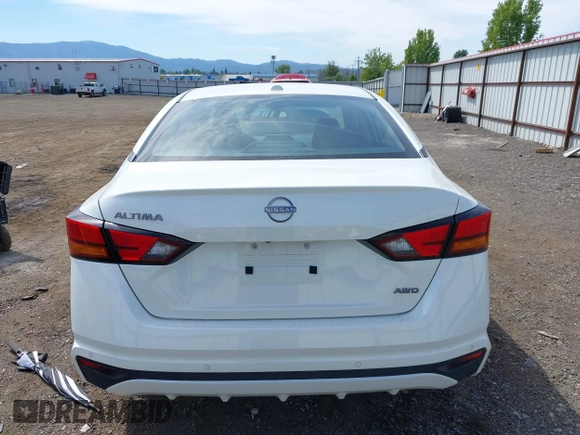 2025 Nissan Altima SV with VIN 1N4BL4DW5SN358521, listed as a IAAI auction lot 42213920 with 5,287 mi miles and . Bid and sale history available at DreamBid. Image 16.