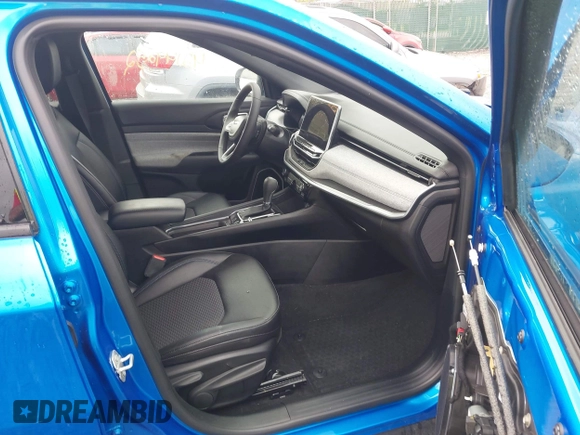 2024 Jeep Compass Latitude with VIN 3C4NJDBN9RT132368, listed as a IAAI auction lot 42149252 with 22,562 mi miles and . Bid and sale history available at DreamBid. Image 5.