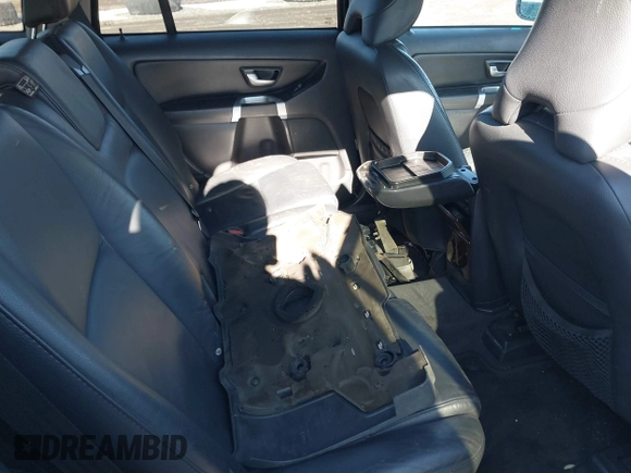 2007 Volvo XC90 I6 with VIN YV4CM982971373423, listed as a IAAI auction lot 41437463 with Not Provided miles and . Bid and sale history available at DreamBid. Image 8.