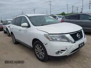 2013 Nissan Pathfinder SV with VIN 5N1AR2MNXDC645640, listed as a IAAI auction lot 42049608 with 190,041 mi miles. Bid and sale history available at carsss.com. Image 1.