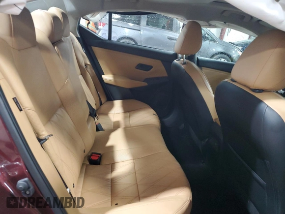 2024 Nissan Sentra SV z VIN 3N1AB8CV8RY229178, wystawiony jako Copart lot #58623595 z przebiegiem 26 139 mil mil oraz Szkoda całkowita • Salvage title. Historia ofert i sprzedaży dostępna na DreamBid. Obrazek 10.