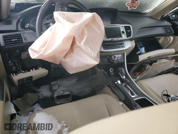 2014 Honda Accord Touring z VIN 1HGCR2F91EA800054, wystawiony jako Copart lot #44898045 z przebiegiem Nie podano mil oraz Szkoda całkowita • Salvage title. Historia ofert i sprzedaży dostępna na DreamBid. Obrazek 8.