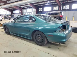 1996 Ford Mustang GT z VIN 1FALP42X5TF191769, wystawiony jako Copart lot #49364525 z przebiegiem 69 029 mil mil oraz Szkoda całkowita • Salvage title. Historia ofert i sprzedaży dostępna na DreamBid. Obrazek 2.