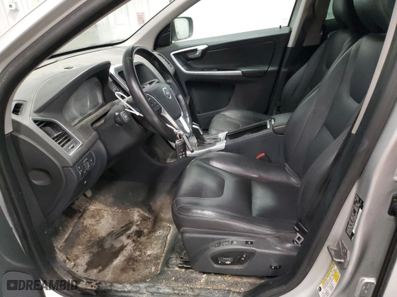2016 Volvo XC60 T5 Premier with VIN YV4612RK7G2852901, listed as a Copart auction lot 46615795 with 0 mi miles and Clean Title. Bid and sale history available at carsss.com. Image 7.