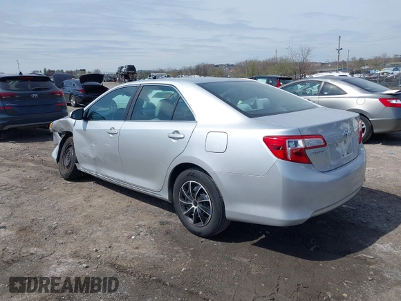2012 Toyota Camry L with VIN 4T1BF1FK8CU101429, listed as a IAAI auction lot 41941922 with 166,487 mi miles. Bid and sale history available at carsss.com. Image 3.