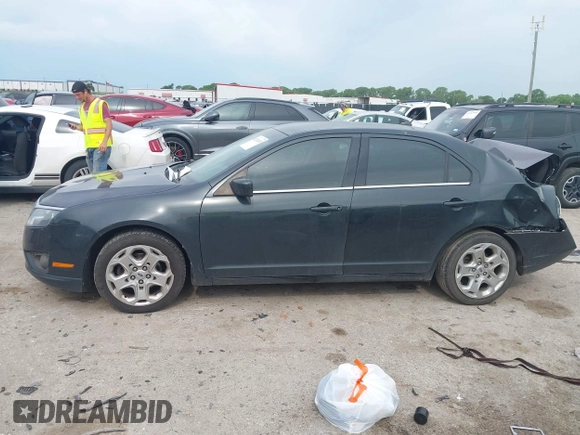 2010 Ford Fusion SE with VIN 3FAHP0HG9AR384836, listed as a IAAI auction lot 42136315 with 211,934 mi miles and . Bid and sale history available at DreamBid. Image 14.