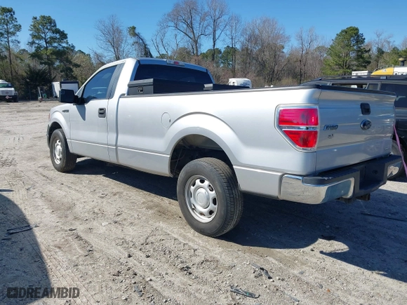 2014 Ford F-150 XL with VIN 1FTMF1CM5EKD42785, listed as a IAAI auction lot 41769539 with 193,800 mi miles. Bid and sale history available at carsss.com. Image 3.