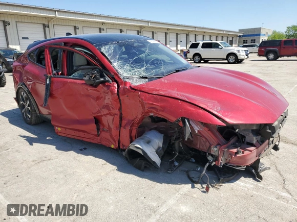 2021 Ford Mustang Mach-E Premium z VIN 3FMTK3SUXMMA10218, wystawiony jako Copart lot #56288255 z przebiegiem 63 334 mil mil oraz Szkoda całkowita • Salvage title. Historia ofert i sprzedaży dostępna na DreamBid. Obrazek 4.