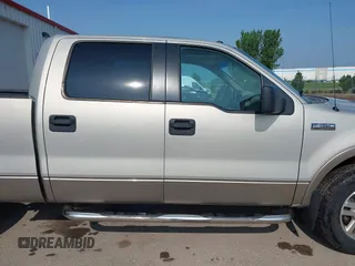 2006 Ford F-150 XLT с VIN 1FTPW14V36KD64144, выставлен на аукционе IAAI как лот 42520136 с пробегом 150 008 миль миль и . История ставок и продаж доступна на DreamBid. Изображение 13.