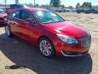 2015 Buick Regal with VIN 2G4GK5EX0F9183745, listed as a IAAI auction lot 41653498 with 104,886 mi miles. Bid and sale history available at carsss.com. Image 1.
