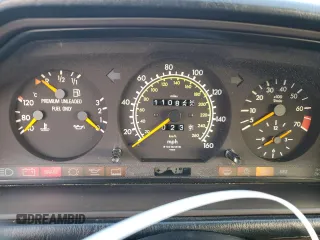 1995 Mercedes-Benz E Class with VIN WDBEA66E4SC176199, listed as a Copart auction lot 87240044 with 110,829 mi miles and Clean Title. Bid and sale history available at carsss.com. Image 9.