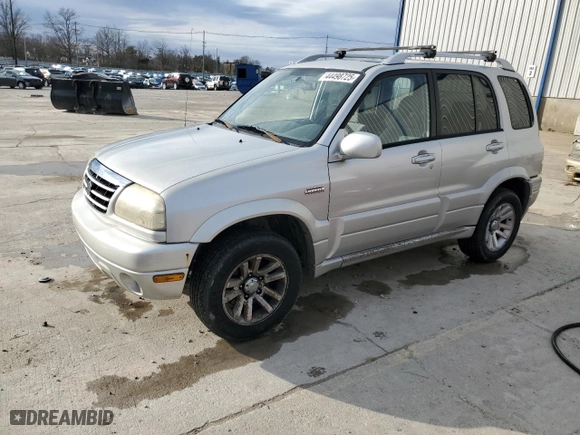 2005 Suzuki Grand Vitara LX with VIN JS3TD62V054100694, listed as a Copart auction lot 44498725 with 171,218 mi miles and Non Repairable. Bid and sale history available at carsss.com. Image 1.