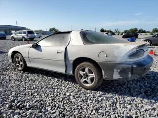 1999 Chevrolet Camaro z VIN 2G1FP22K4X2119705, wystawiony jako Copart lot #61094235 z przebiegiem Nie podano mil oraz Czysty tytuł • Clean title. Historia ofert i sprzedaży dostępna na DreamBid. Obrazek 2.