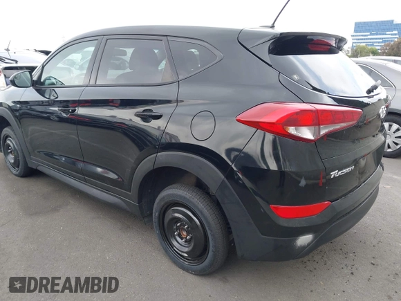 2017 Hyundai Tucson SE z VIN KM8J23A49HU528900, wystawiony jako IAAI lot #42368510 z przebiegiem 58 314 mil mil oraz . Historia ofert i sprzedaży dostępna na DreamBid. Obrazek 3.
