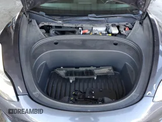2020 Tesla Model 3 Standard Range Plus z VIN 5YJ3E1EA3LF803624, wystawiony jako Copart lot #56145255 z przebiegiem 149 398 mil mil oraz Szkoda całkowita • Salvage title. Historia ofert i sprzedaży dostępna na DreamBid. Obrazek 11.