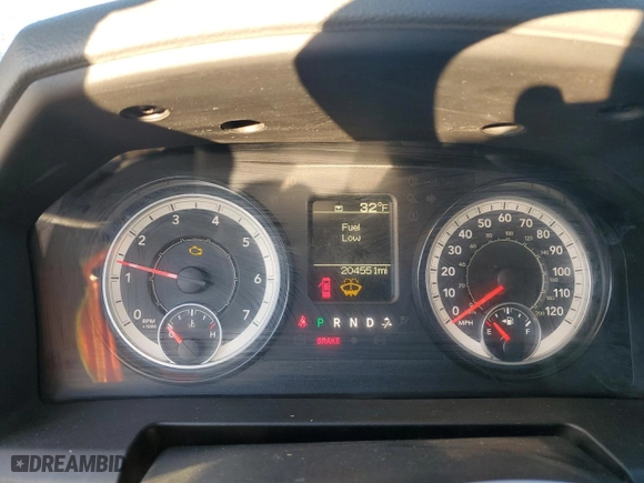 2018 Ram 3500 Tradesman with VIN 3C63R2GJ8JG280591, listed as a Copart auction lot 43219015 with 204,551 mi miles and Clean Title. Bid and sale history available at carsss.com. Image 9.