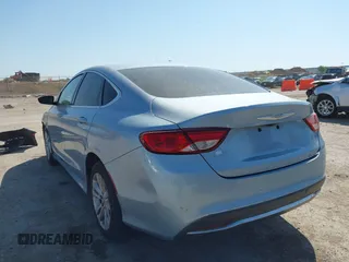 2015 Chrysler 200 Limited с VIN 1C3CCCAB7FN729327, выставлен на аукционе IAAI как лот 41985048 с пробегом 194 667 миль миль и . История ставок и продаж доступна на DreamBid. Изображение 3.