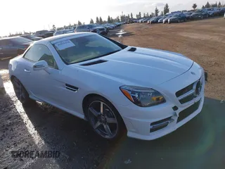 2015 Mercedes-Benz SLK-Class SLK 250 with VIN WDDPK4HA8FF111565, listed as a IAAI auction lot 41091420 with 37,873 mi miles. Bid and sale history available at carsss.com. Image 12.